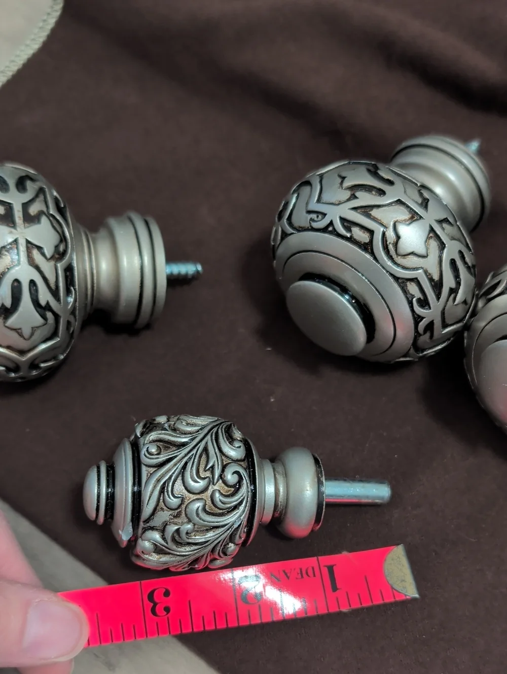 16 Curtain Rod Knob Finials:  4 Large Screw In And 12 Small Slide In